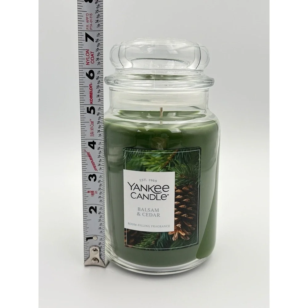 Yankee Candle Balsam & Cedar Large 22 oz Jar Single Wick Green Holiday Scented